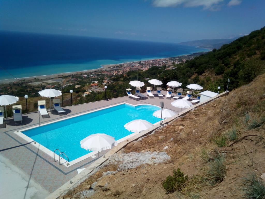 Agriturismo La Palombara Паола Экстерьер фото